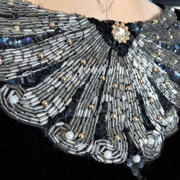 Vintage velvet lace up back beaded sequin dress - Picture 16 of 16